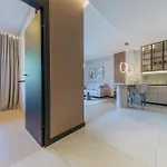 Plaza 41 By Comfort Apartamento