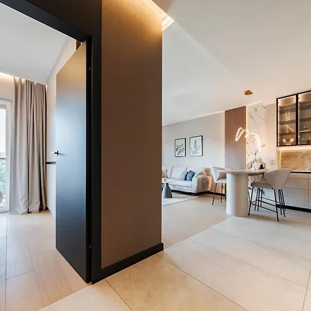 Plaza 41 By Comfort *